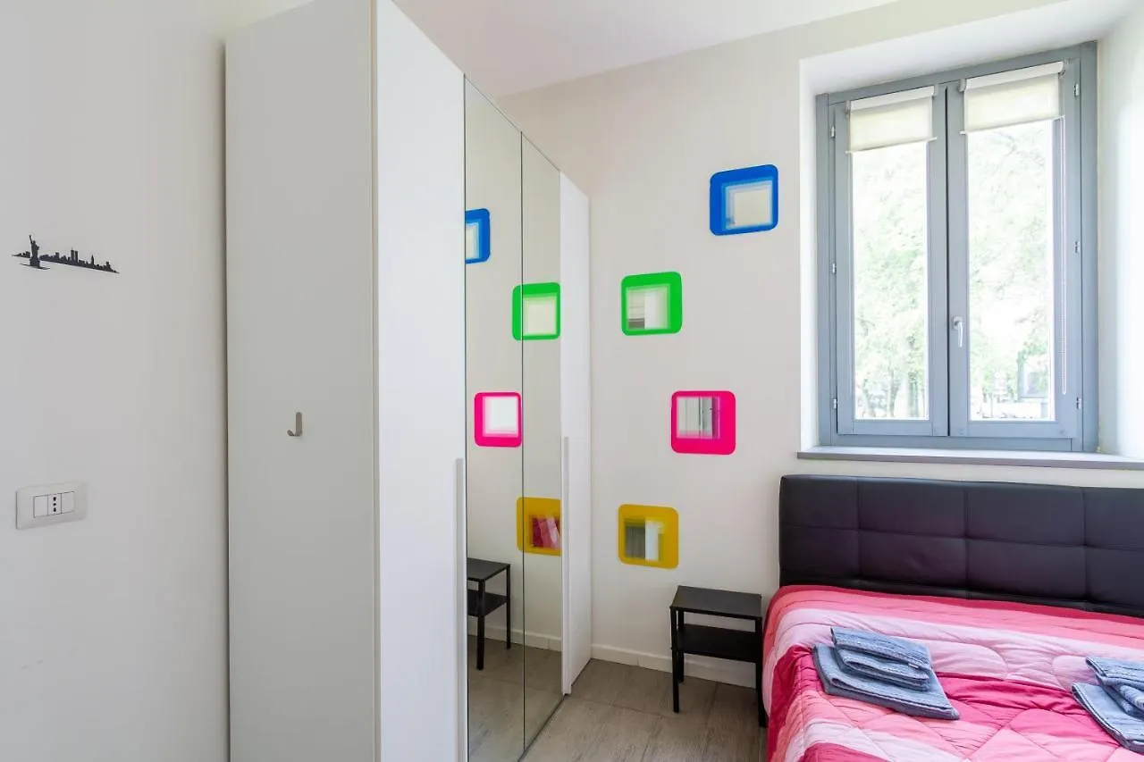Lux Apartment Milano Metro M2 Italia
